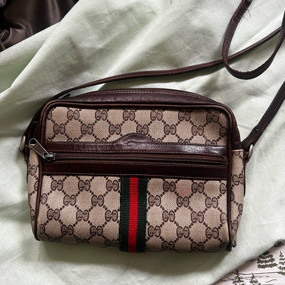 Gucci - Picture 4 of 11